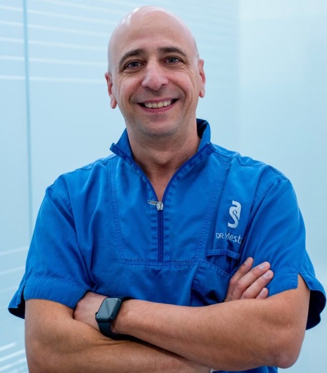 Odontoiatra Vincenzo Mesto dello Studio Odontoiatrico Semeraro